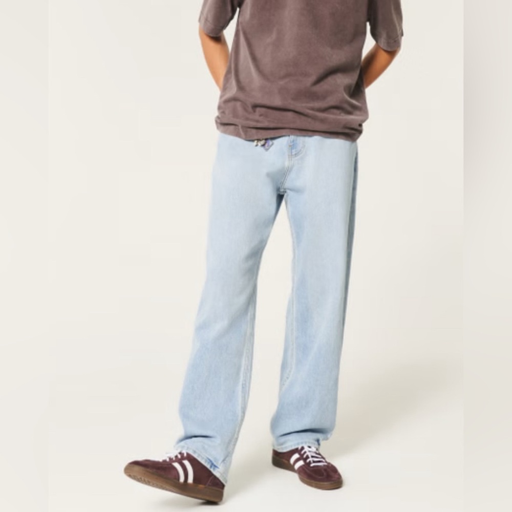 Hollister Men's Light Blue Straight Jeans